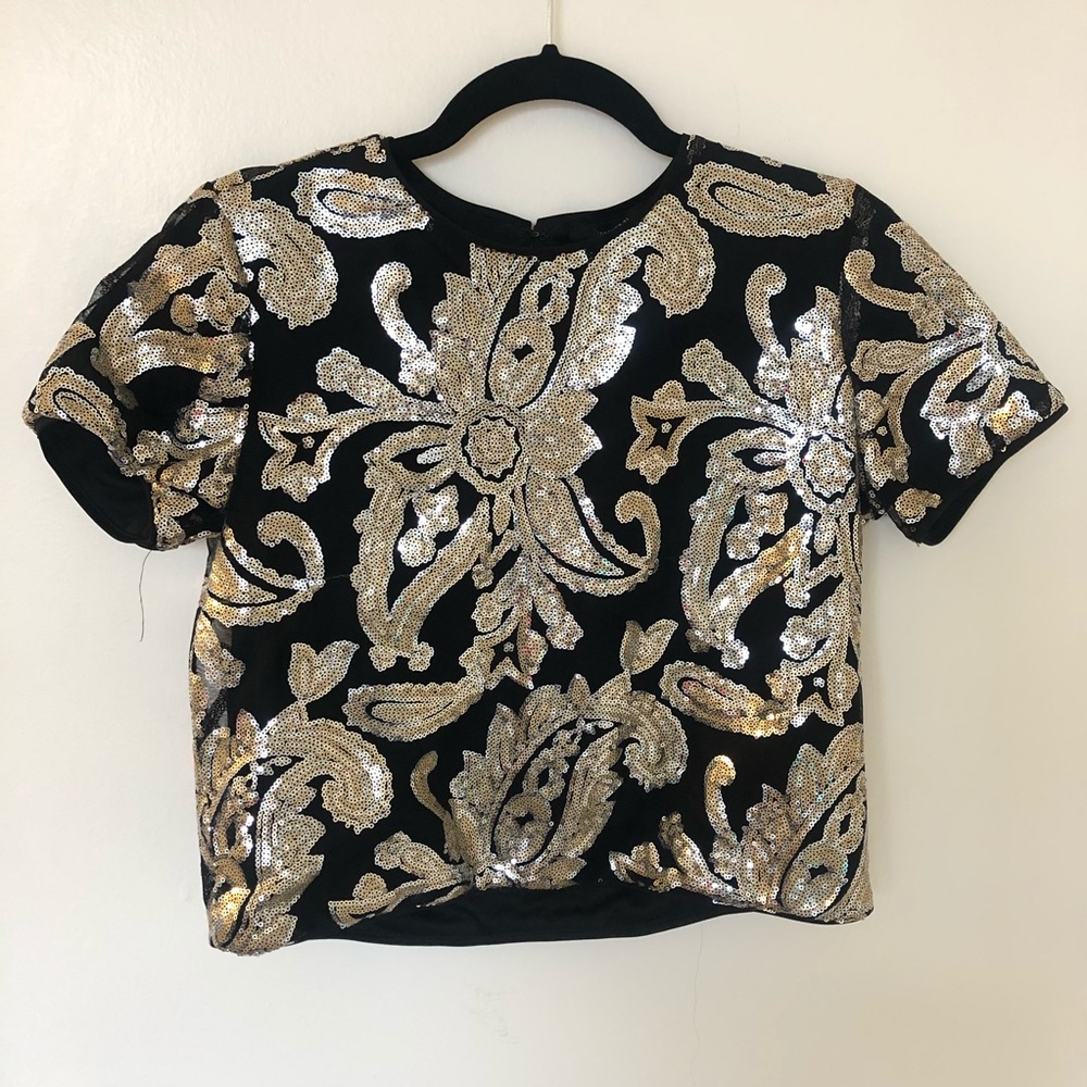 Forever21 sequence Gold and Black Top size Small